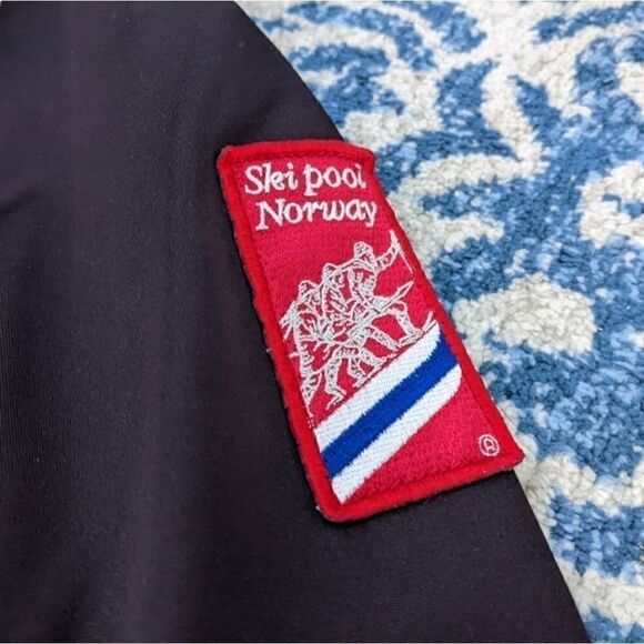 Phenix ski jacket aerothermal lightweight warm coat black and gold skiing winter - Picture 15 of 16